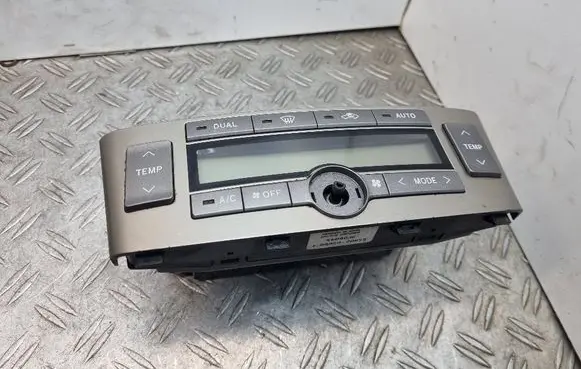Toyota Avensis T250 Climate control unit 5590005170 MB1465700802 5590205060F