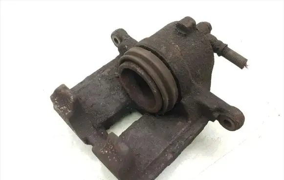 Nissan Primera Front brake caliper