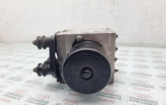Volkswagen PASSAT B6 ABS Pump 3C0614109P
