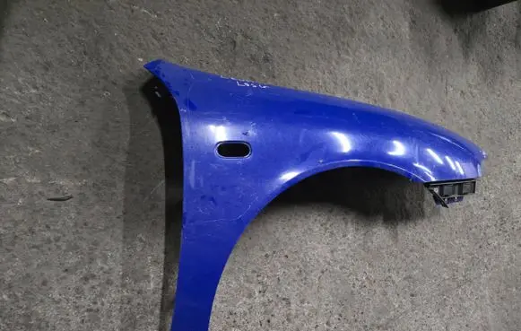 Seat Leon (1M) Fender 1M0821022