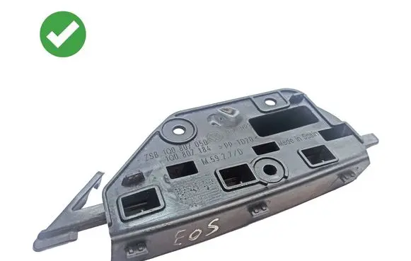 Volkswagen Eos Front bumper mounting bracket 1Q0807936A 1Q0807936 M2928DNP3