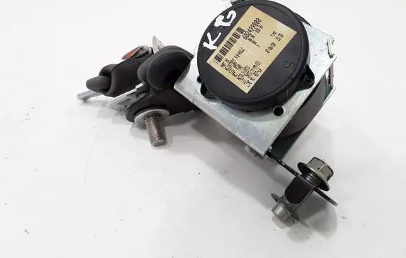 Mazda 3 I Rear seatbelt 6070218