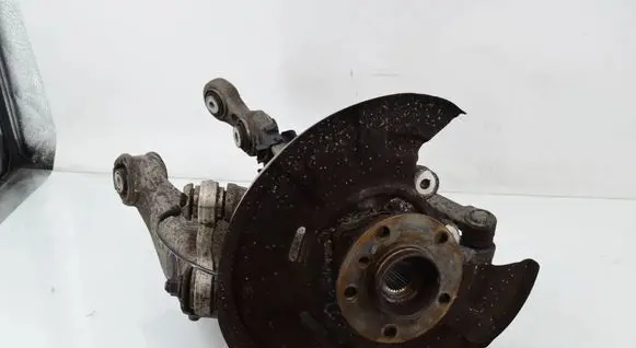 BMW 5 F10 F11 Rear wheel hub 6796099 33326796099 6780357