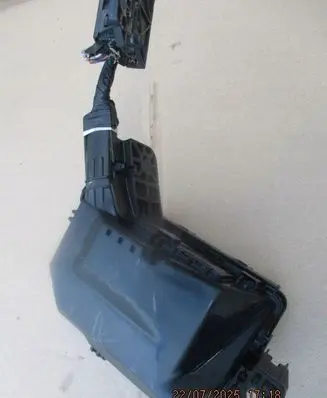 Toyota Yaris Relay mounting block 0D321