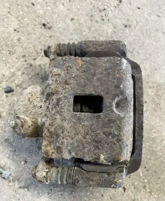 Hyundai Galloper Front brake caliper