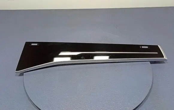 Audi Q7 4L Front bodywork piece 4M8857720