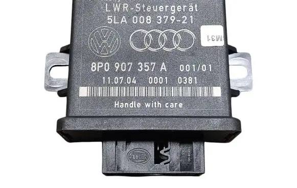 Audi A3 S3 8P Light module LCM 8P0907357A 5LA00837921