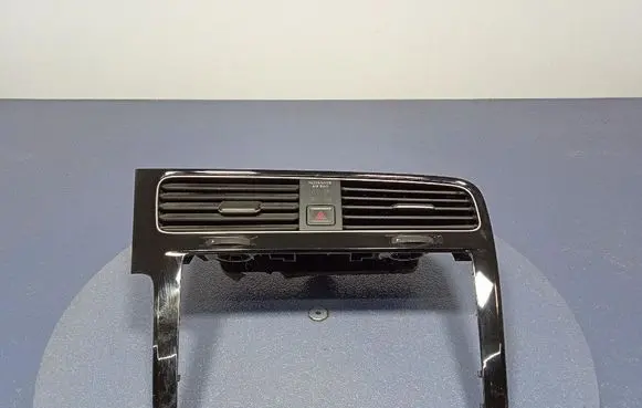 Volkswagen Golf Sportsvan Dashboard side air vent grill/cover trim 5G1815736