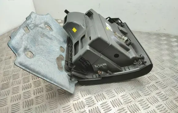 Opel Insignia A Glove box
