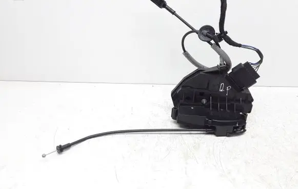 Volvo V60 Front door lock 31301740