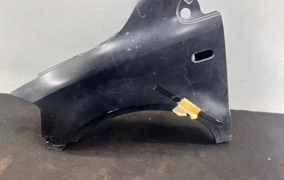 Volkswagen Fox Fender 5Z0821021A PP01062006 EL050152
