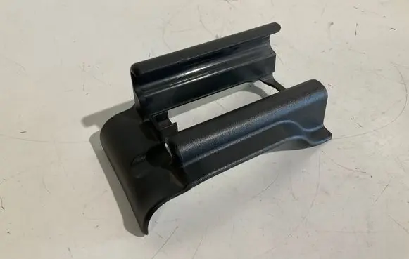 Mercedes-Benz E W211 Front passenger seat rail trim 2119192420 77020002