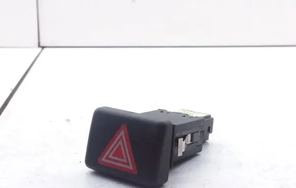 Audi A4 S4 B7 8E 8H Hazard light switch 8E0941509