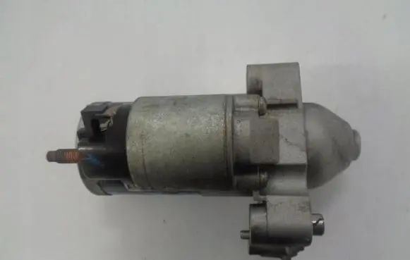 Peugeot 3008 II Starter motor 9801667780