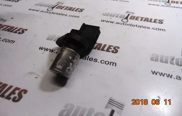 Toyota Corolla E120 E130 Crankshaft position sensor 9091905012
