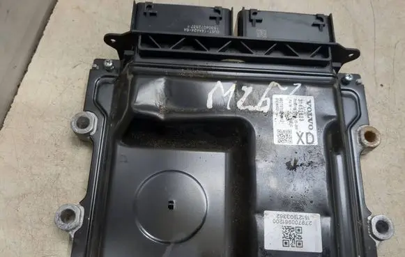 Volvo V40 Engine control unit/module 31452623 MB2797009612 0000241737