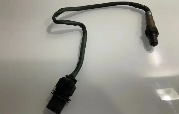 Mercedes-Benz E W211 Lambda probe sensor 0035427018 05149027AA 1007107086