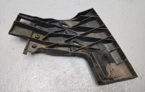 Volvo V60 Front bumper mounting bracket 31323428