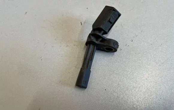 Volkswagen Golf VI ABS rear brake sensor 1K0927807