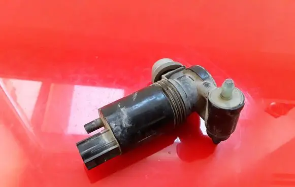 Land Rover Range Rover Sport L320 Windscreen/windshield washer pump 1011284 110219B 739598