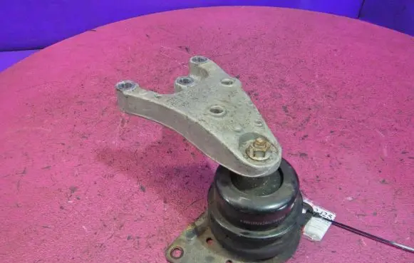 Volkswagen Fox Engine mounting bracket 6Q0199185S