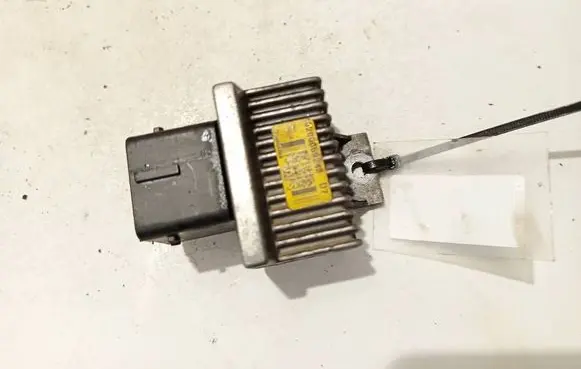 Glow plug pre-heat relay