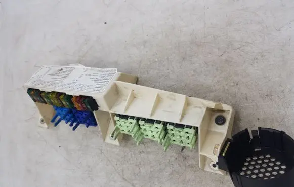BMW X5 E53 Fuse module 61138383720 8383720