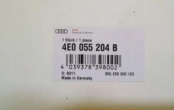 Audi A8 S8 D3 4E Tow bar relay 4E0052204B 4E0907383J