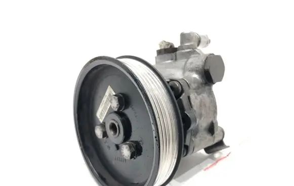 BMW X3 E83 Power steering pump 7652974116