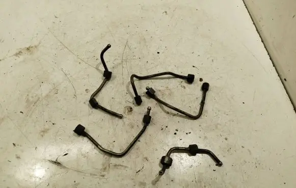 Ford Fiesta Fuel injector supply line/pipe 