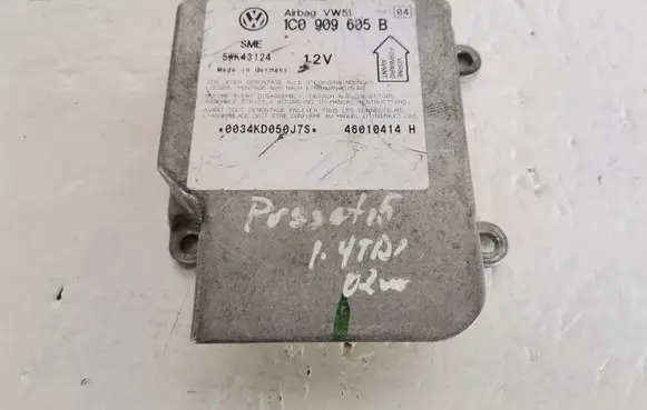 Volkswagen PASSAT B5.5 Airbag control unit/module 1C0909605B
