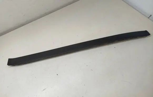 KIA Sorento Windshield trim 861332P000