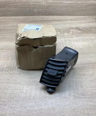 Opel Zafira B Dashboard side air vent grill/cover trim 13240021 13144402