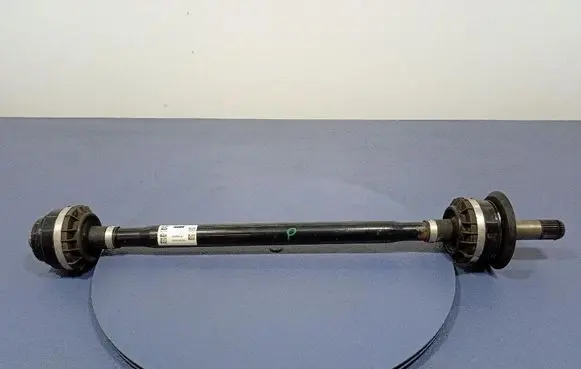 BMW M3 F80 Rear driveshaft 8666074