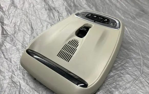 Volvo XC90 Front seat light 31479143 04051 180355