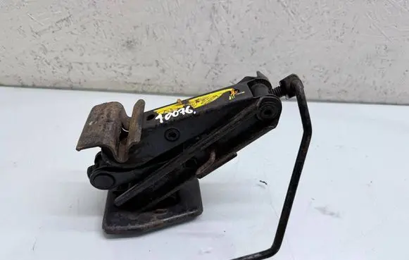 Dacia Sandero II Lift Jack 91AB17080A2E