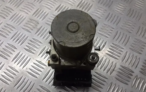 Nissan Almera Tino ABS Pump 47660-BU700