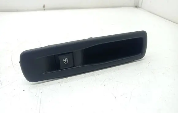 Renault Megane III Electric window control switch 829500004r