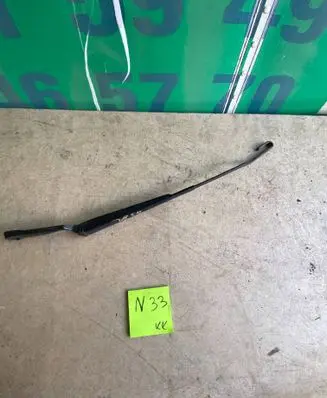Audi A3 S3 8L Front wiper blade arm