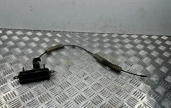 Subaru Outback Loading door exterior handle 060711
