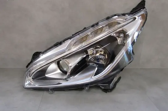 Peugeot 208 I Headlight/headlamp 9810805780 90047883