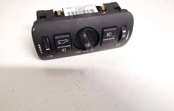 Volvo V70 Light switch 30739413 04066312