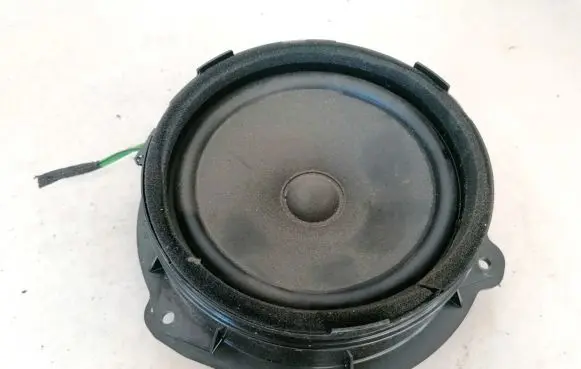 Audi A3 S3 8V Front door speaker 8v4035411b
