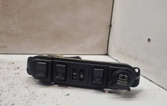 Chrysler PT Cruiser A set of switches 04671622AF