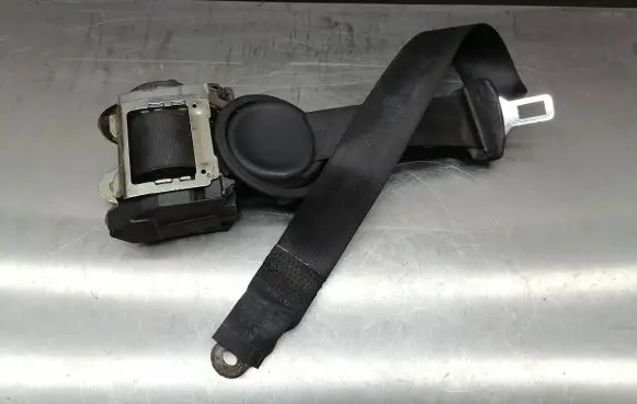 Audi A6 S6 C5 4B Rear seatbelt 8D0857727 4D0857805C