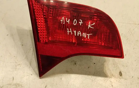 Audi A4 S4 B7 8E 8H Tailgate rear/tail lights 8E9945093