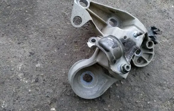 Volkswagen PASSAT B5.5 Other front suspension part 