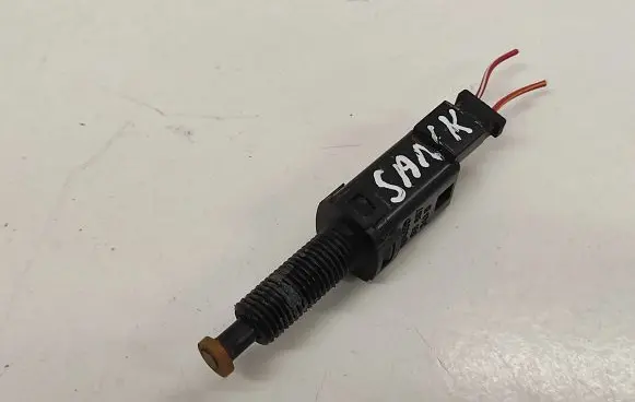 Clutch pedal sensor