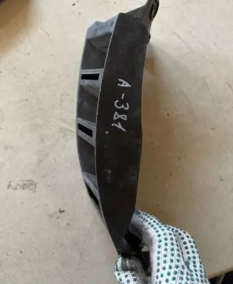 Seat Toledo IV (NH) Rear bumper mounting bracket 6JH807393A