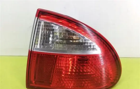 Seat Leon (1M) Rear/tail lights 1M6945112